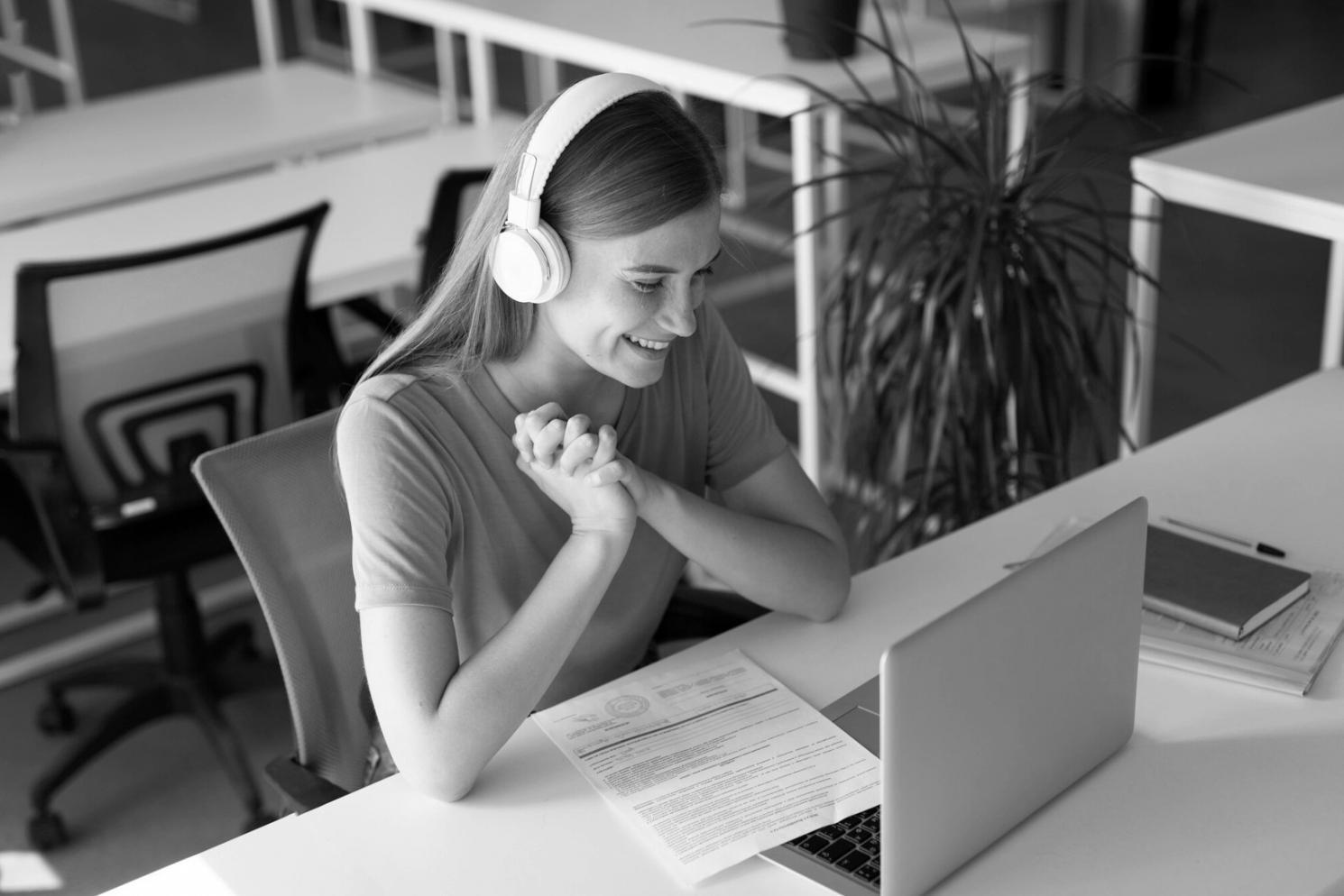 Spațiul de consultanță financiară din Cluj-Napoca, amenajat pentru discuții relaxate